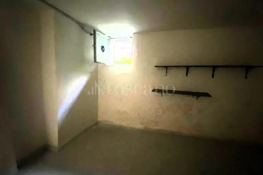 Negozio in vendita di 40 mq a €59.000 (rif. 4/2026)