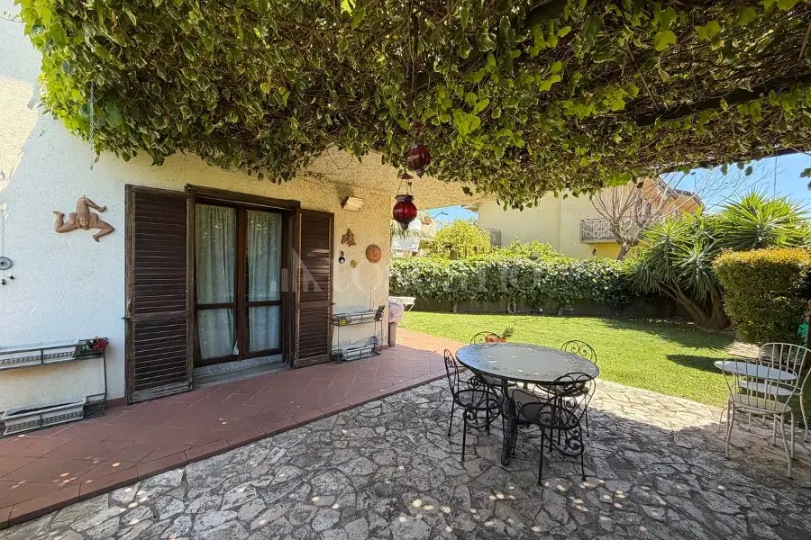 Villa in vendita di 250 mq a €595.000 (rif. 68/2026)