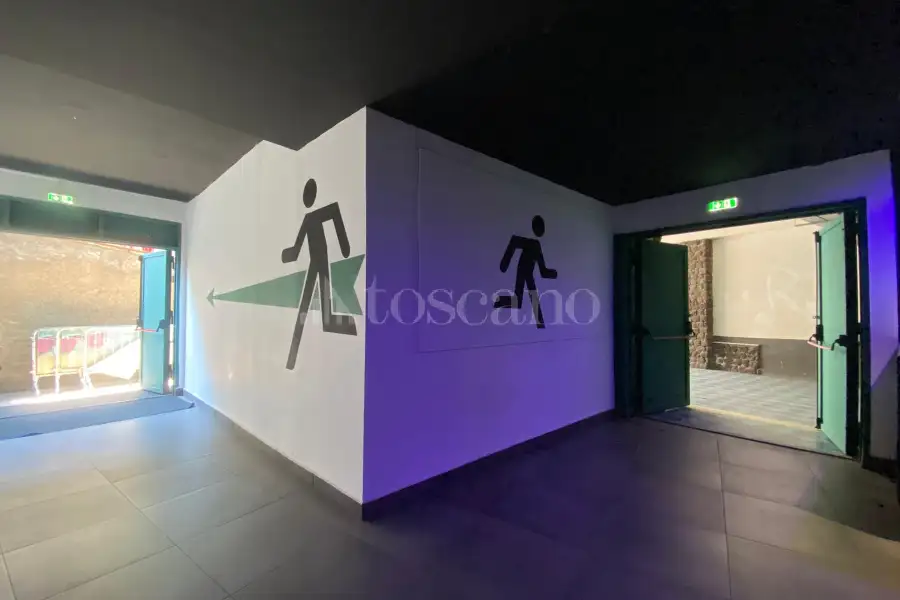 Negozio in vendita di 1.200 mq a €1.250.000 (rif. 40/2026)