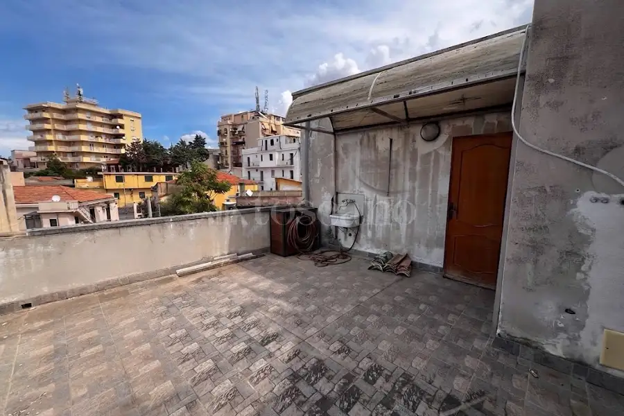 Casa Indipendente in vendita di 270 mq a €210.000 (rif. 37/2026)