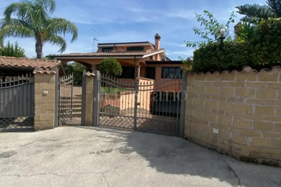 Villa in vendita di 170 mq a €450.000 (rif. 50/2024)