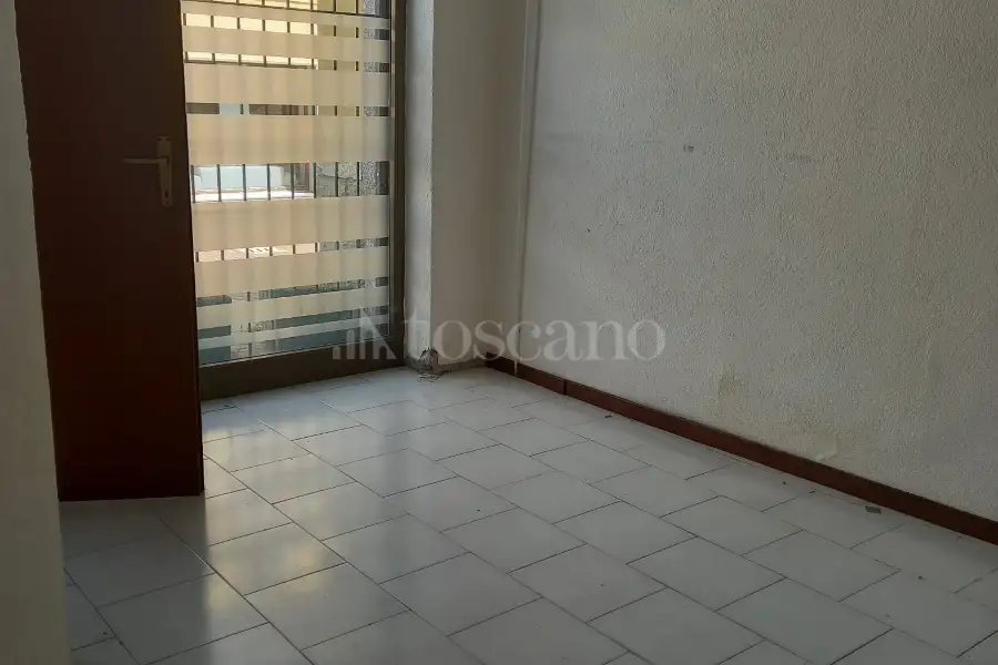Negozio in vendita di 60 mq a €49.000 (rif. 91/2026)