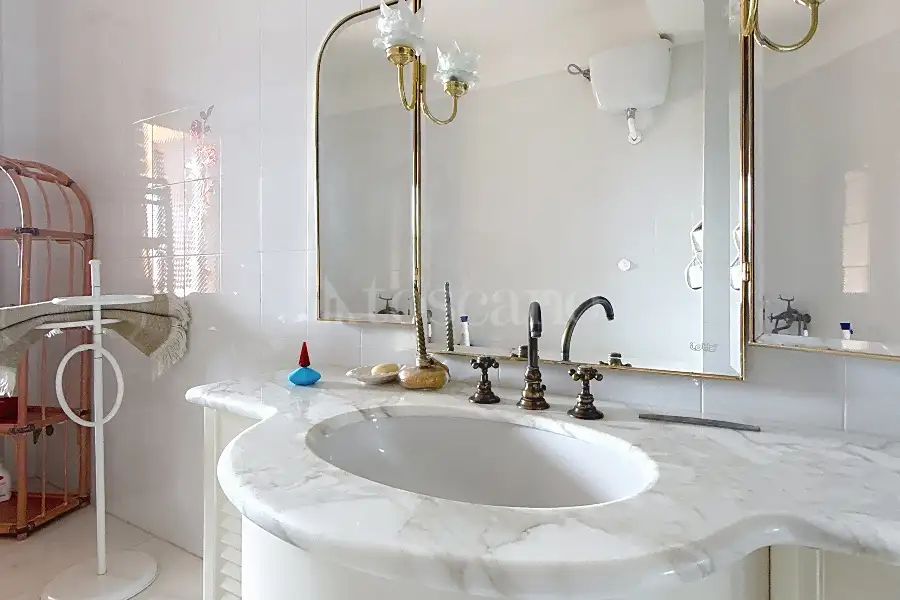 Villino a Schiera in vendita di 350 mq a €235.000 (rif. 96/2025)