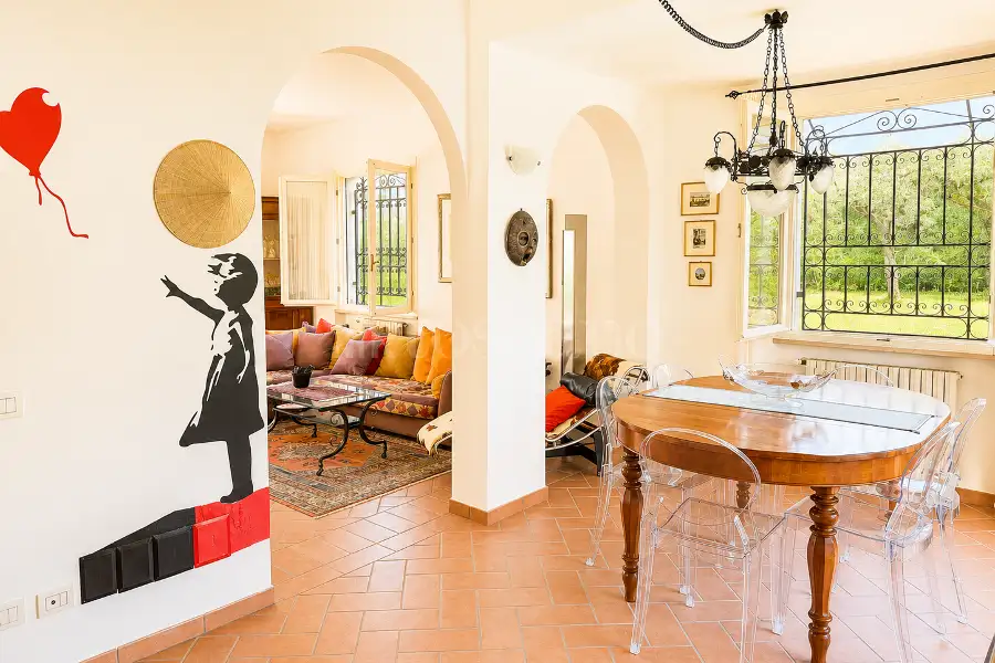 Villa in vendita di 400 mq a €1.200.000 (rif. 24/2026)