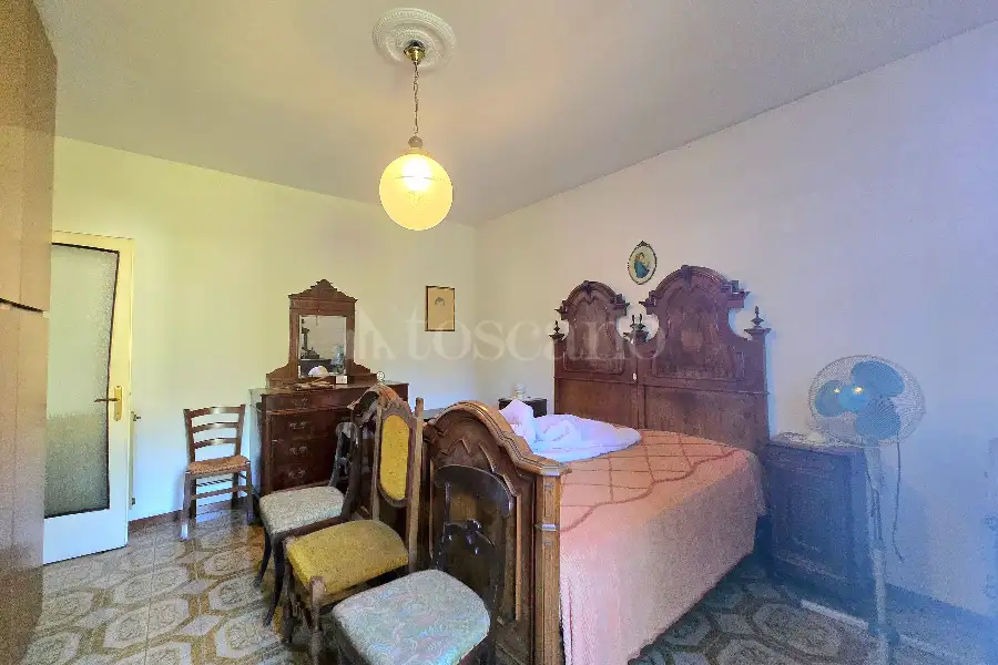 Casa Indipendente in vendita di 350 mq a €350.000 (rif. 53/2025)