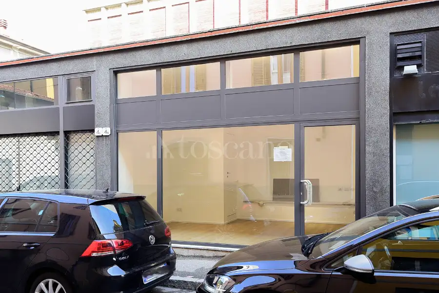 Negozio in affitto di 26 mq a €850 (rif. 9/2026)