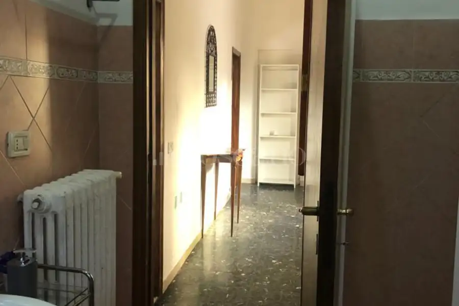 Villa Plurifamiliare in vendita di 260 mq trattativa riservata (rif. 17/2025)