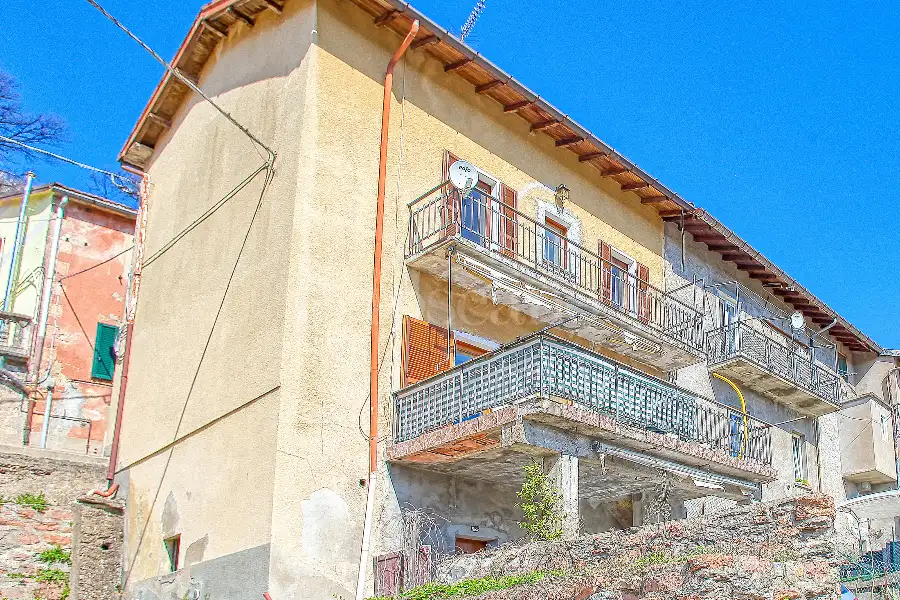 Casa Indipendente in vendita di 130 mq a €150.000 (rif. 17/2026)