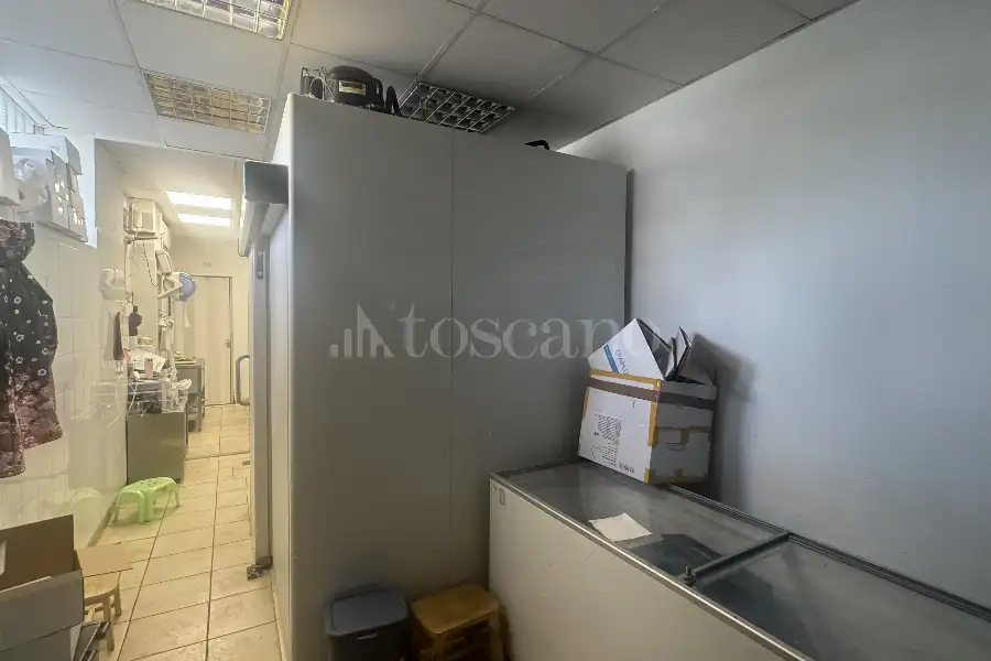 Negozio in vendita di 89 mq a €155.000 (rif. 28/2026)