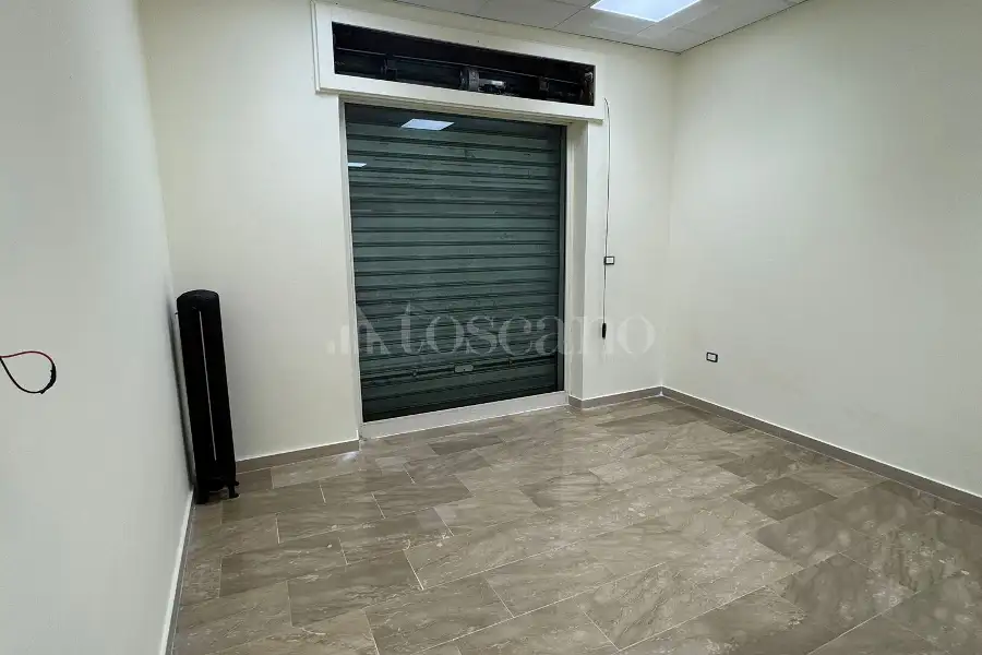 Negozio in affitto di 100 mq a €1.000 (rif. 22/2026)