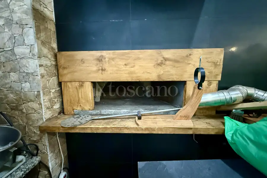 Casa Indipendente in vendita di 280 mq a €348.000 (rif. 19/2025)