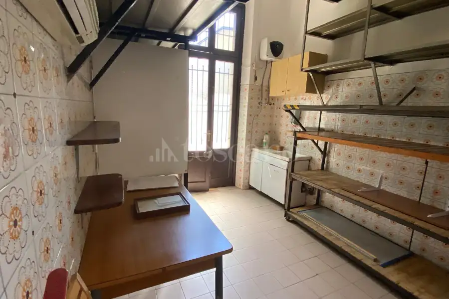 Negozio in vendita di 50 mq a €65.000 (rif. 66/2026)