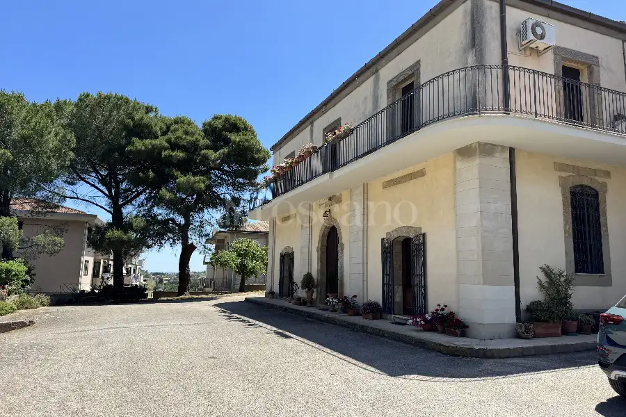 Villa in vendita di 433 mq a €395.000 (rif. 117/2025)