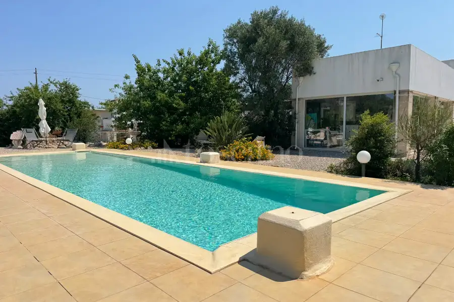 Villa in vendita di 170 mq a €780.000 (rif. 3/2026)