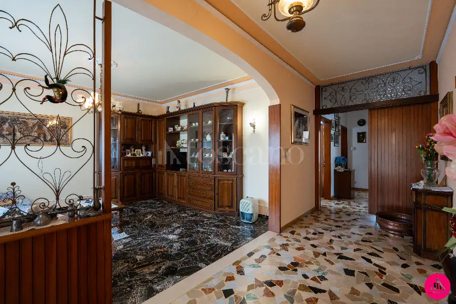 Casa Indipendente in vendita di 212 mq a €205.000 (rif. 75/2026)