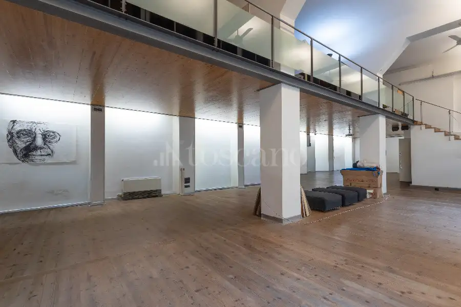 Casa in vendita di 360 mq a €2.050.000 (rif. 6/2026)
