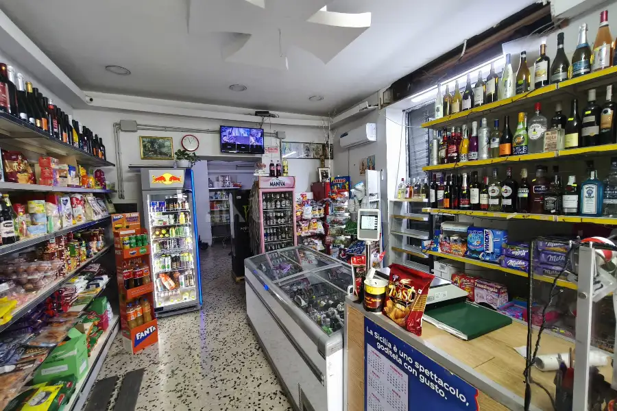 Negozio in vendita di 80 mq a €90.000 (rif. 107/2025)