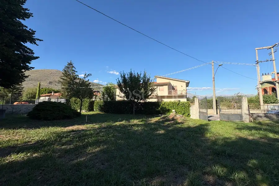 Edificabile Residenziali in vendita di 700 mq a €67.000 (rif. 67/2026)