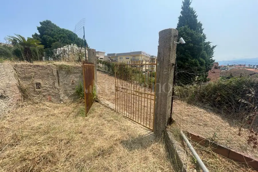 Agricolo in vendita di 820 mq a €18.000 (rif. 31/2026)