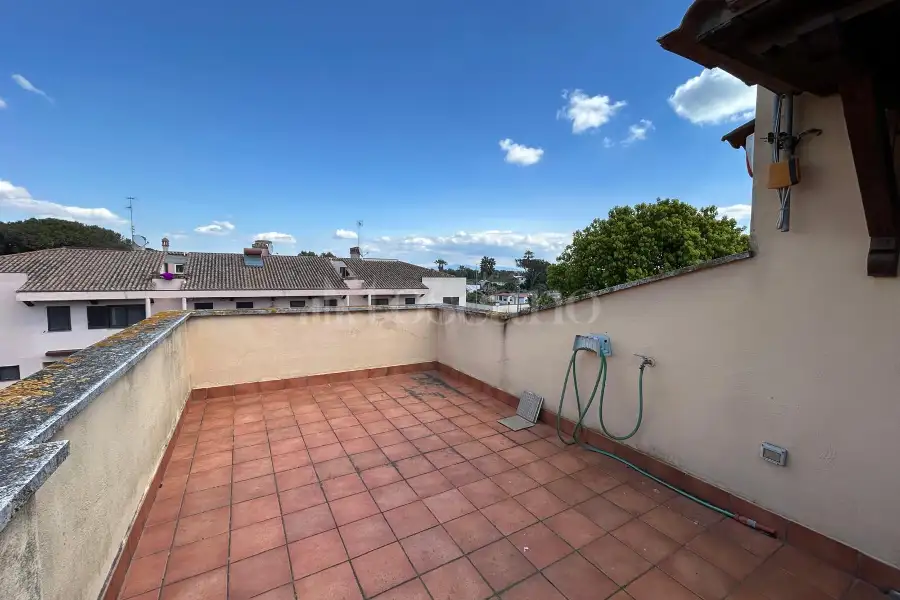 Villa in vendita di 380 mq a €599.000 (rif. 15/2026)