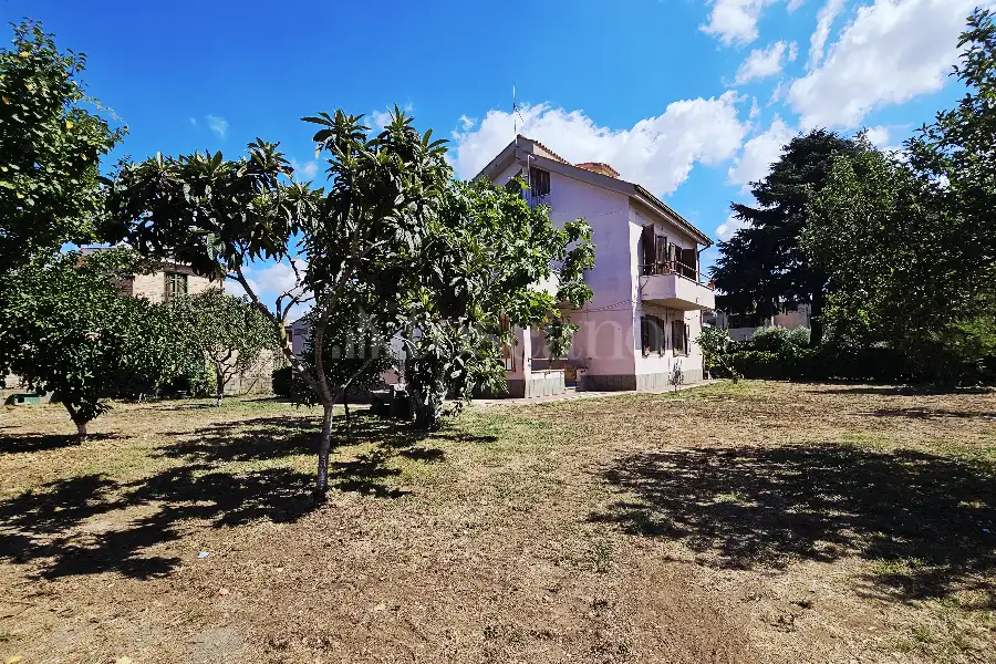 Villa in vendita di 220 mq a €239.000 (rif. 49/2025)