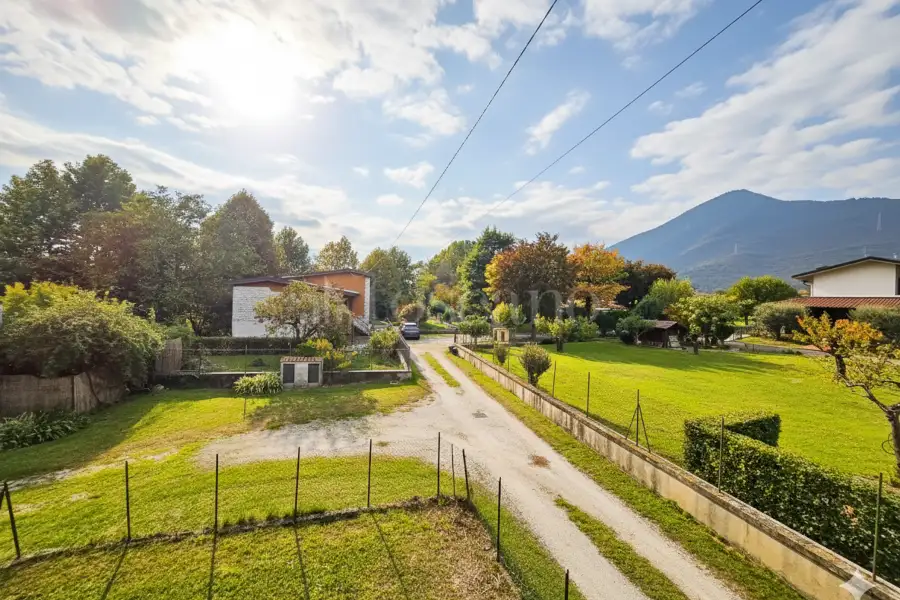 Rustico in vendita di 380 mq a €170.000 (rif. 33/2025)