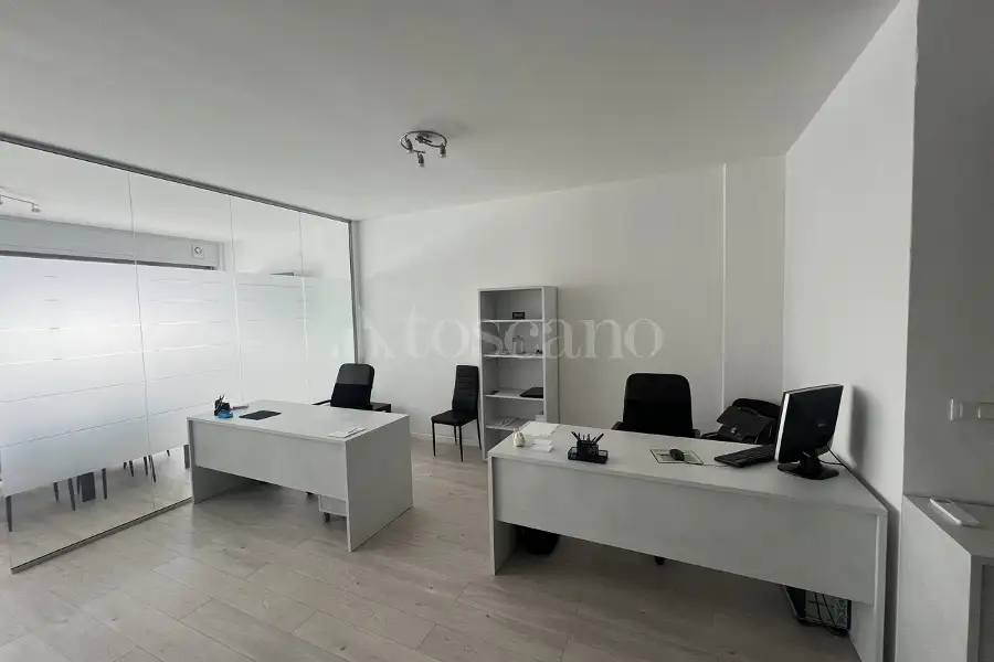Ufficio in vendita di 100 mq a €99.000 (rif. 32/2026)