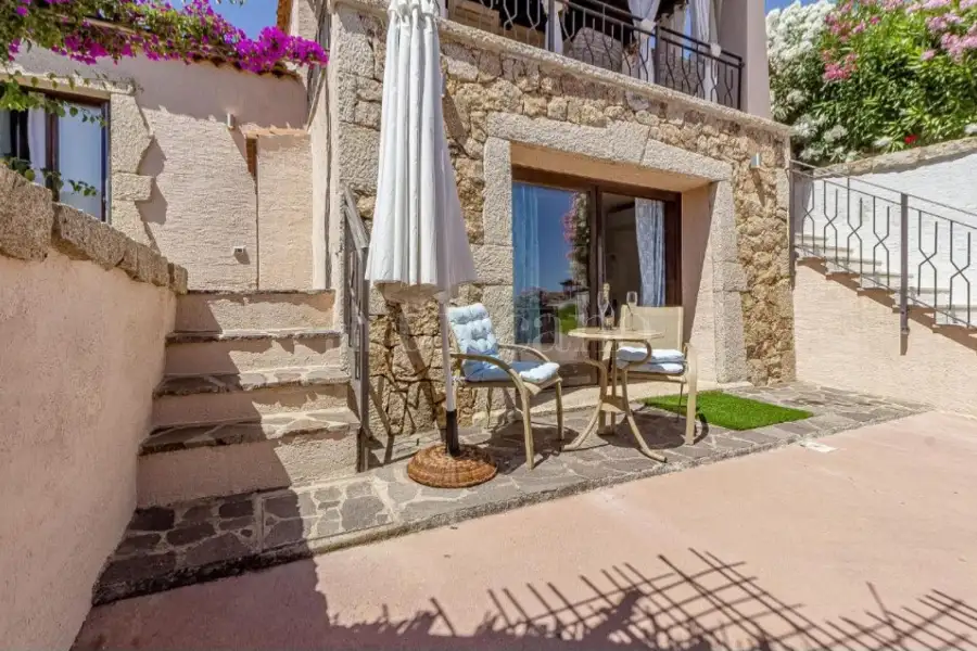 Villino a Schiera in vendita di 107 mq a €860.000 (rif. 24/2026)