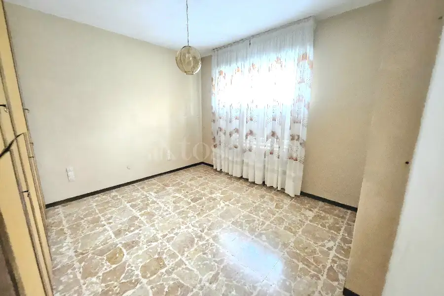 Casa Indipendente in vendita di 300 mq a €300.000 (rif. 6/2026)
