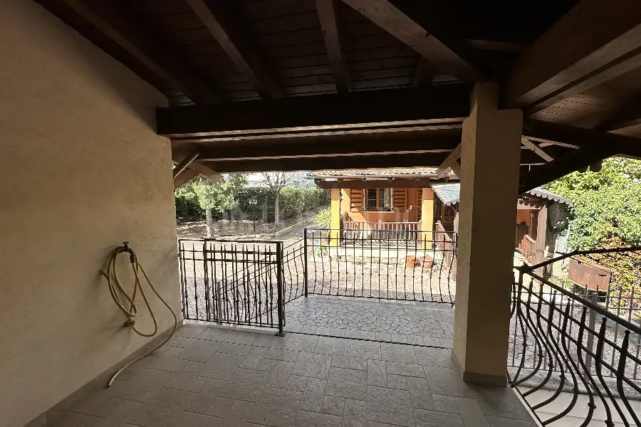 Casale in vendita di 747 mq a €790.000 (rif. 11/2026)