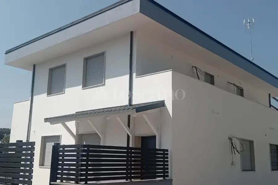 Casa in vendita di 95 mq a €370.000 (rif. 100/2026)