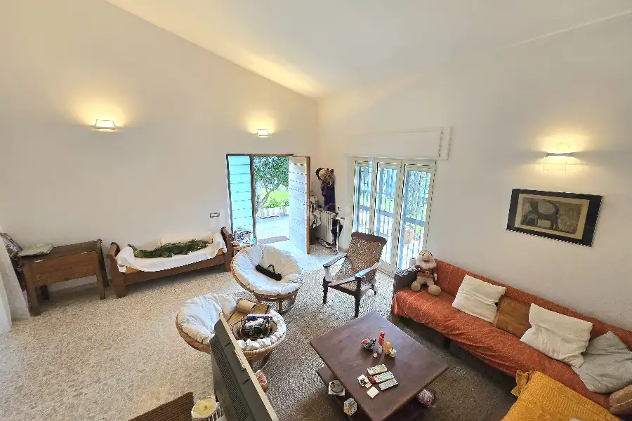 Casa Indipendente in vendita di 130 mq a €699.000 (rif. 5/2026)