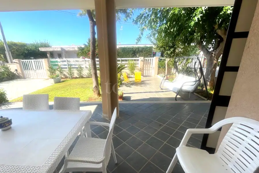 Villa in affitto di 140 mq a €3.000 (rif. 41/2025)