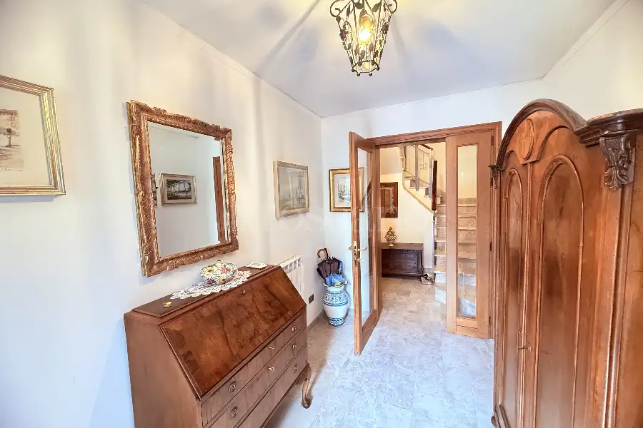 Casa Indipendente in vendita di 220 mq a €540.000 (rif. 24/2026)
