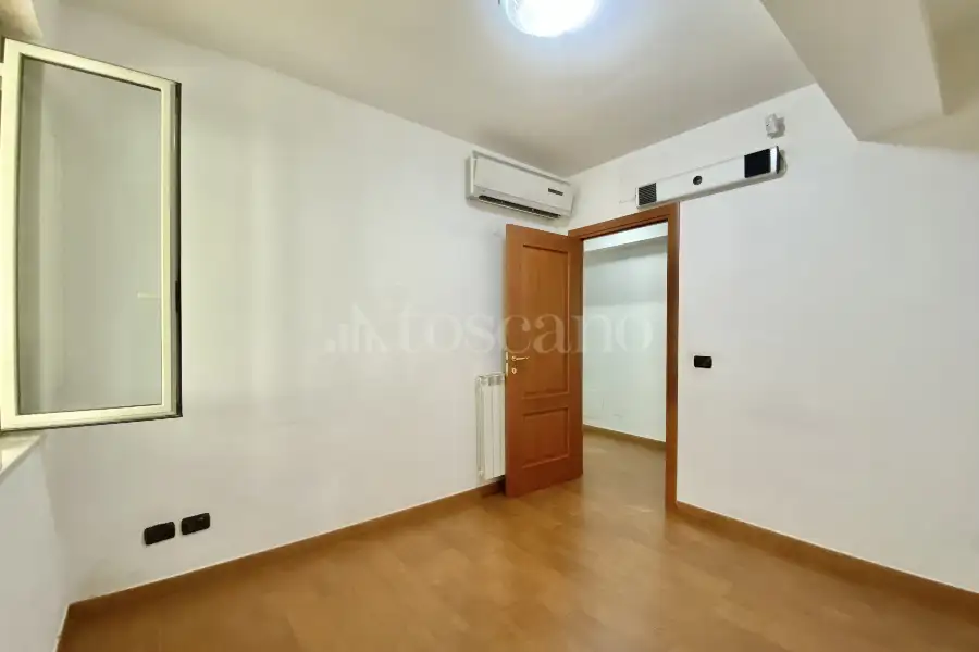 Ufficio in affitto di 165 mq a €1.250 (rif. 57/2025)