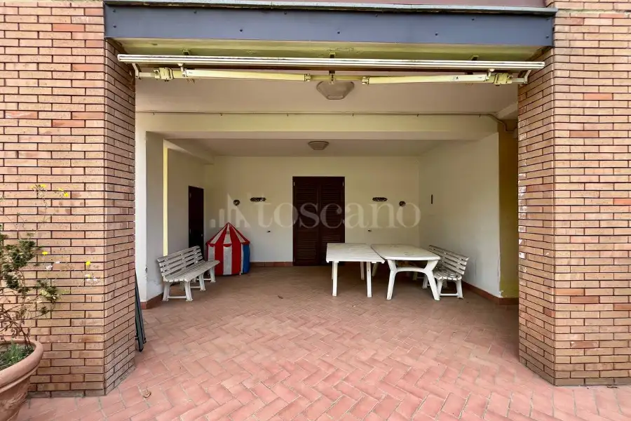Villa Bifamiliare in vendita di 287 mq a €415.000 (rif. 87/2025)