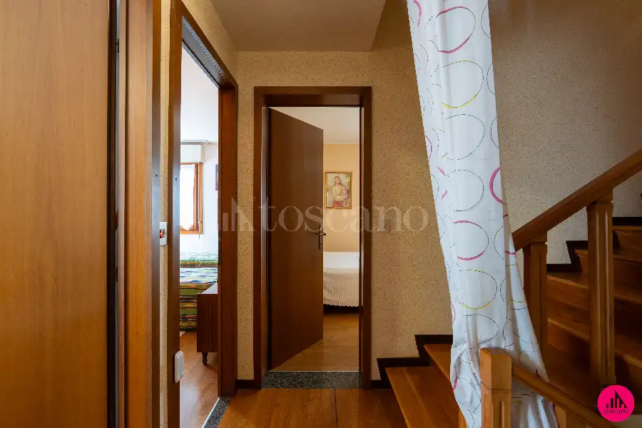 Villa Plurifamiliare in vendita di 195 mq a €179.000 (rif. 80/2026)