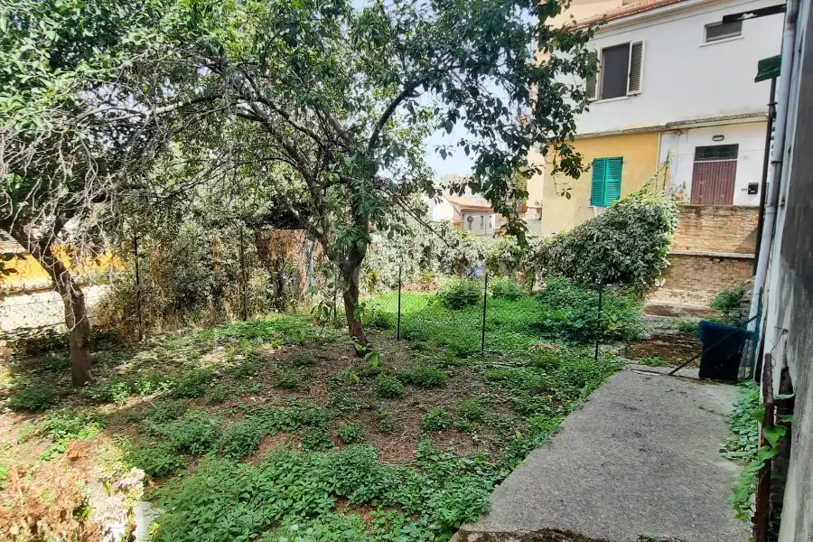 Casa Indipendente in vendita di 183 mq a €97.000 (rif. 13/2025)