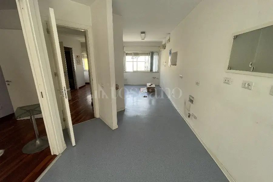 Ufficio in affitto di 52 mq a €600 (rif. 14/2026)