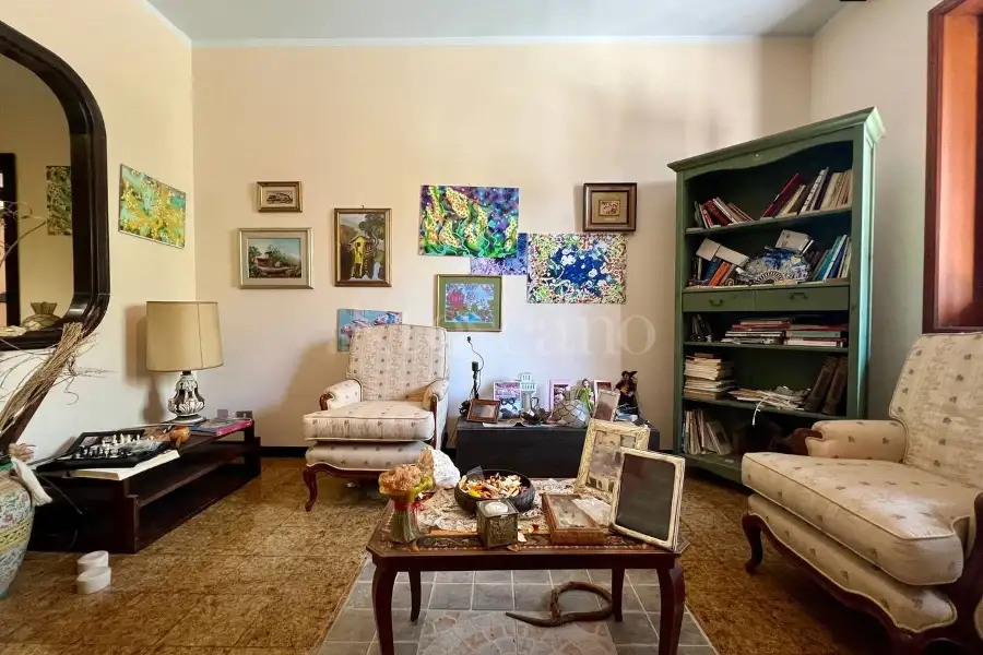 Villa in vendita di 667 mq a €548.000 (rif. 28/2025)