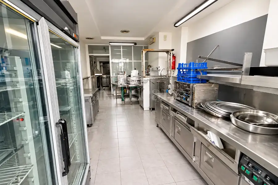 Negozio in vendita di 206 mq a €199.000 (rif. 75/2026)