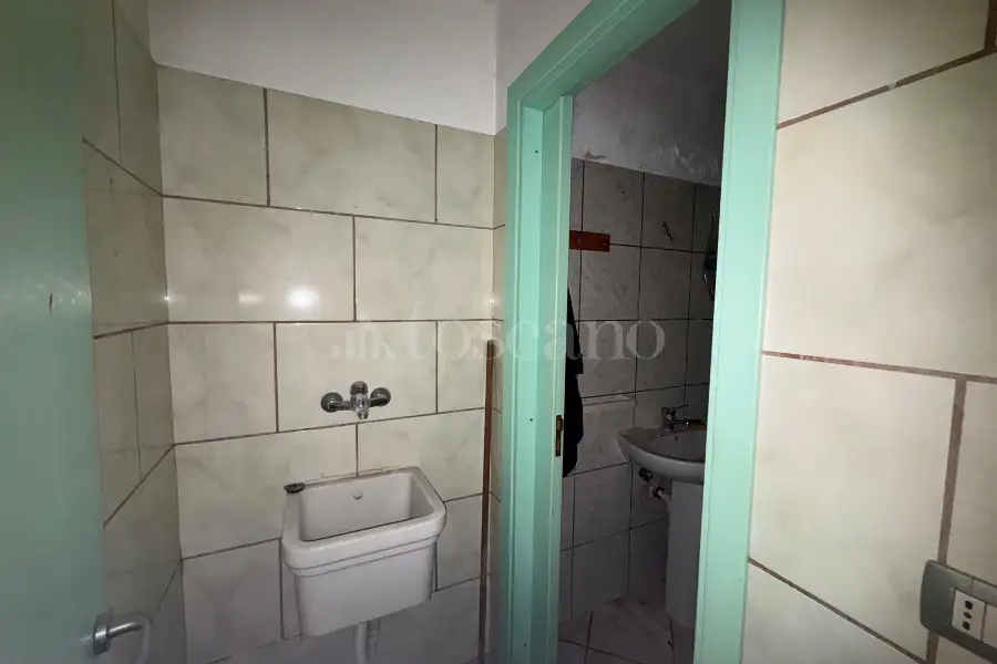 Negozio in vendita di 27 mq a €28.000 (rif. 54/2026)