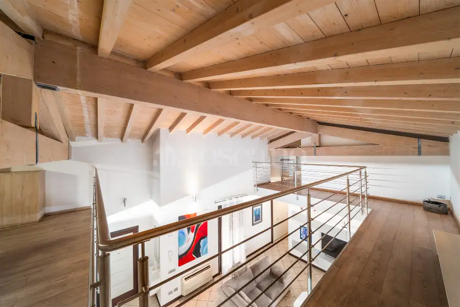 Villa in vendita di 350 mq a €980.000 (rif. 70/2025)