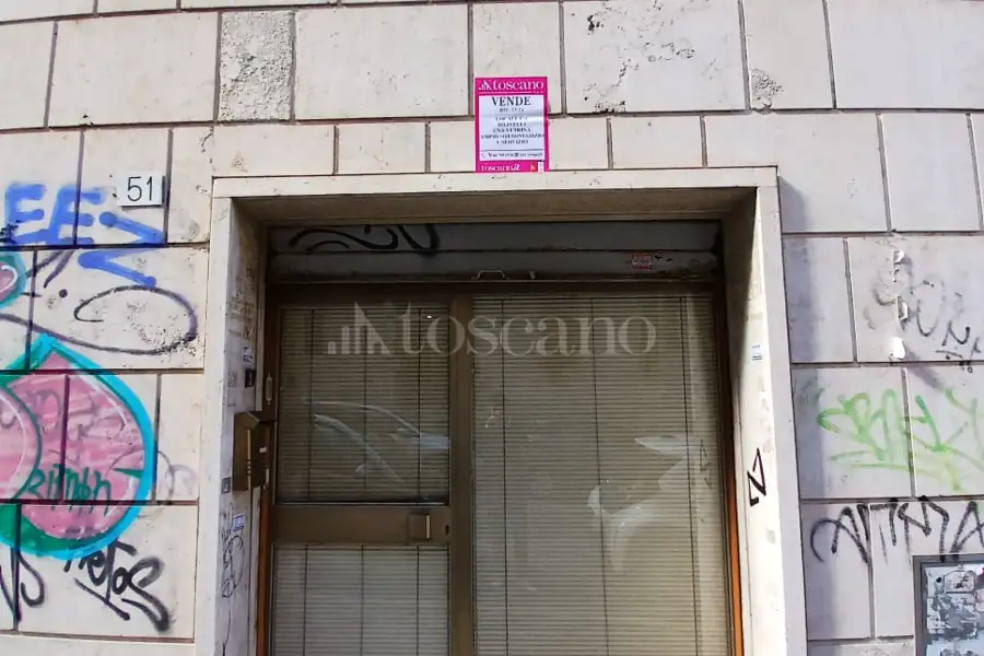 Negozio in vendita di 175 mq a €225.000 (rif. 23/2024)