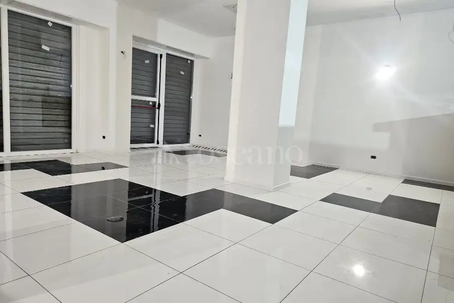 Negozio in vendita di 171 mq a €295.000 (rif. 61/2025)