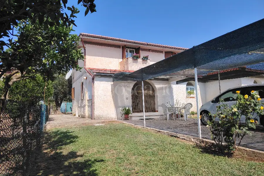 Casa Indipendente in vendita di 200 mq a €199.000 (rif. 38/2026)