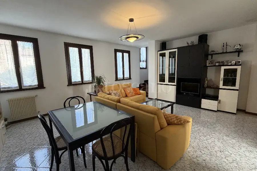 Villino a Schiera in vendita di 161 mq a €175.000 (rif. 19/2026)