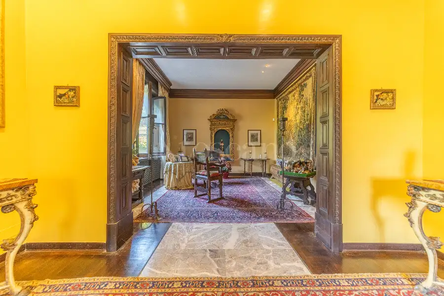 Villa in vendita di 750 mq a €1.950.000 (rif. 53/2026)