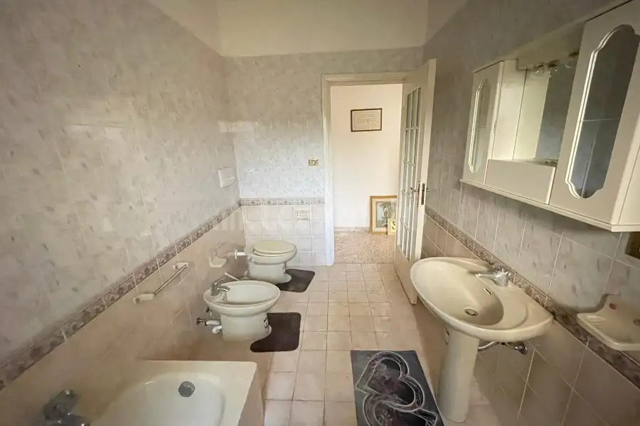 Casa in affitto di 167 mq a €900 (rif. 23/2026)