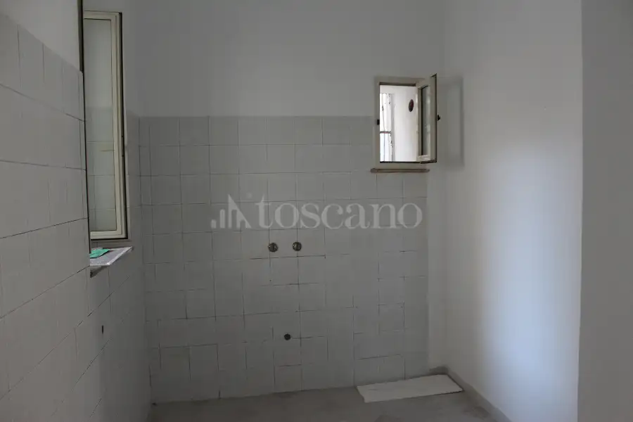 Negozio in vendita di 78 mq a €168.000 (rif. 6/2026)